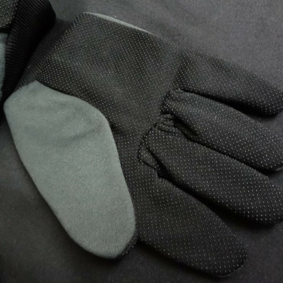 NHL Officially Licensed Vegas Golden Knights Gloves Unisex New - Picture 4 of 6